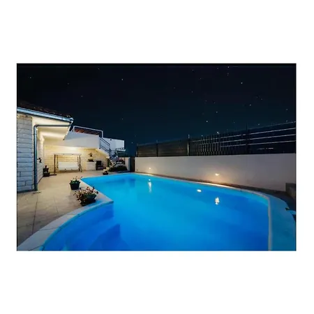 Villa Pasko, Private Pool Near Primosten *
